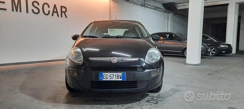 Usata Fiat Punto Evo Dynamic 69 CV (50 kW) 2011 Nero Utilitaria