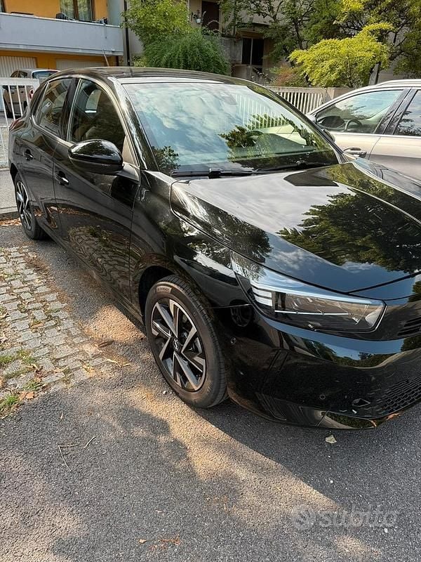 Usata Opel Corsa GS Line 130 CV (95 kW) 2023 Nero Utilitaria