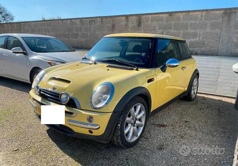 Giallo Usata 2003 Mini ONE Due volumi | 1200 € (Ottimo prezzo) - Immagine 1/4