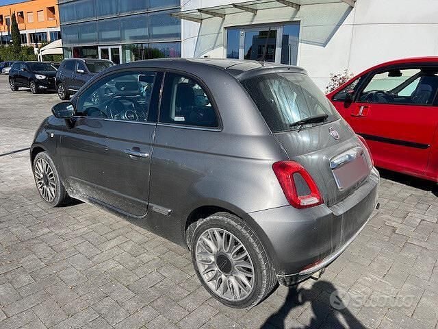 Second-hand Fiat 500 Lounge 69 CP (50 kW) 2016 Gri Berlinǎ