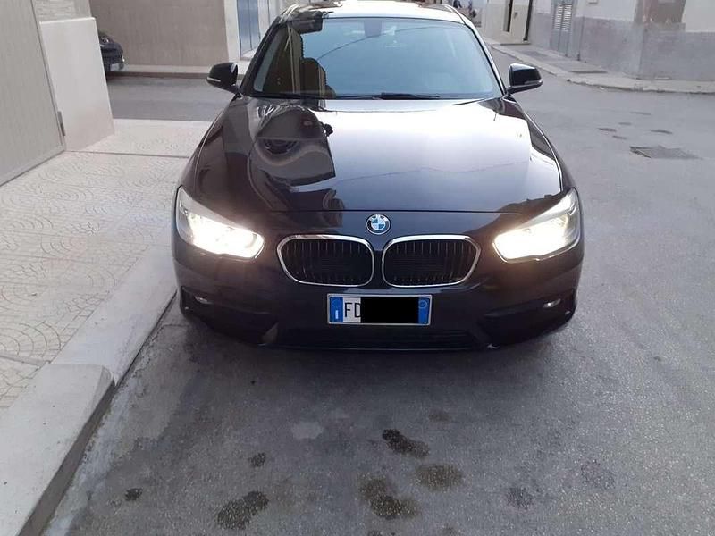 Usata BMW 118 150 CV (110 kW) 2016 Nero Utilitaria