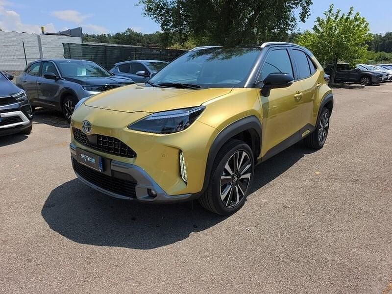 Usata Toyota Yaris Cross 116 CV (85 kW) 2021 Oro SUV
