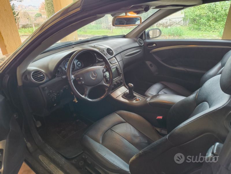 Usata Mercedes CLK200 2003 Nero Cabrio