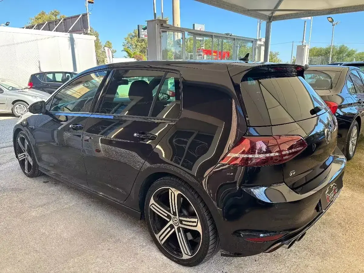 Usata VW Golf VII R 300 CV (220 kW) 2016 Nero Utilitaria