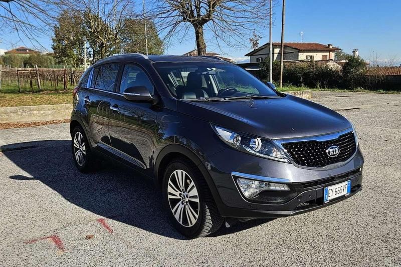 Usata 2015 Kia Sportage SUV | 8900 € (Ottimo prezzo) - Immagine 1/4