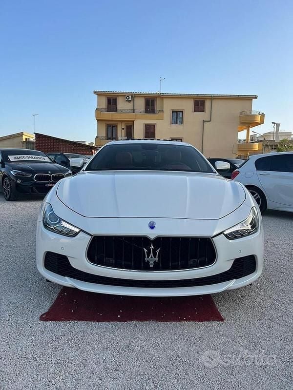 Usata Maserati Ghibli 275 CV (202 kW) 2017 Bianco Berlina
