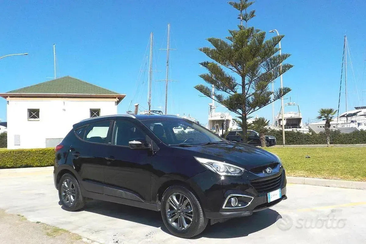 Usata Hyundai ix35 Xpossible 115 CV (84 kW) 2014 Nero SUV
