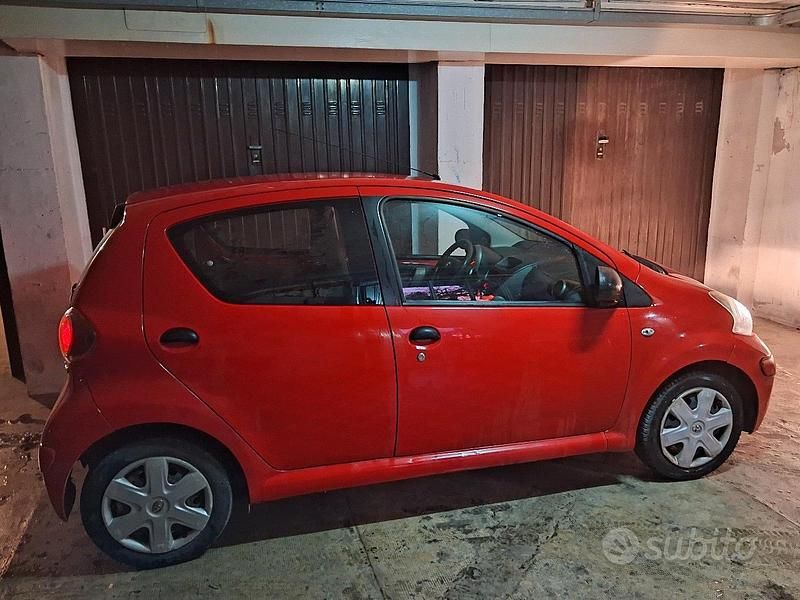 Usata Toyota Aygo 68 CV (50 kW) 2009 Utilitaria