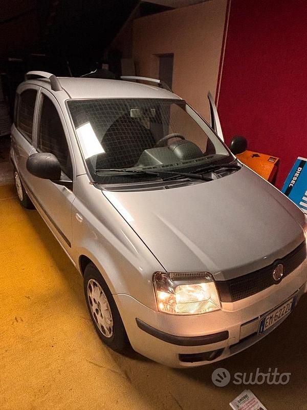 Usata 2012 Fiat Panda Emotion Tre volumi | 4000 € (Ottimo prezzo) - Immagine 1/4