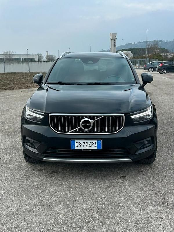 Usata Volvo XC40 150 CV (110 kW) 2020 Nero SUV