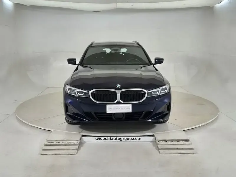 Usata BMW 320e 190 CV (139 kW) 2023 Bluazzurro Station wagon