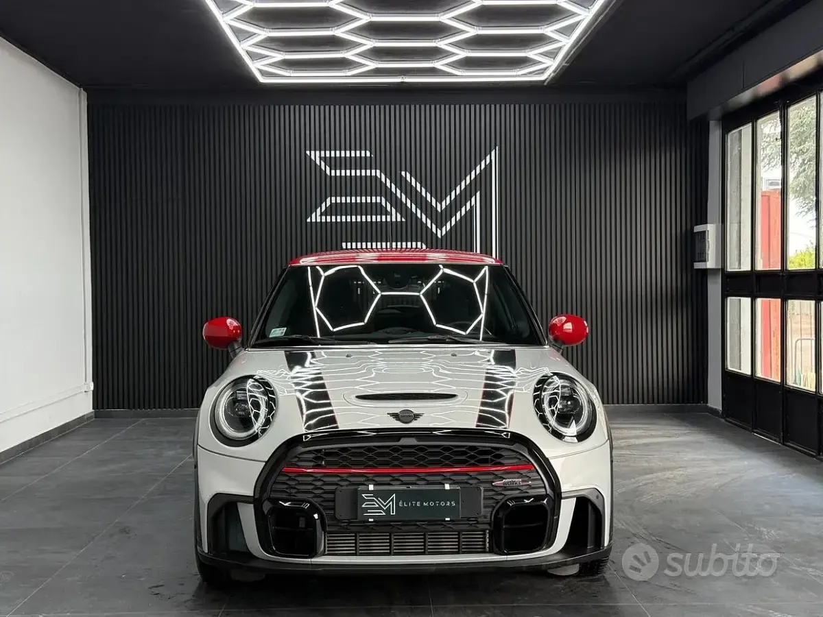 Usata Mini John Cooper Works 231 CV (169 kW) 2022 Grigio Utilitaria
