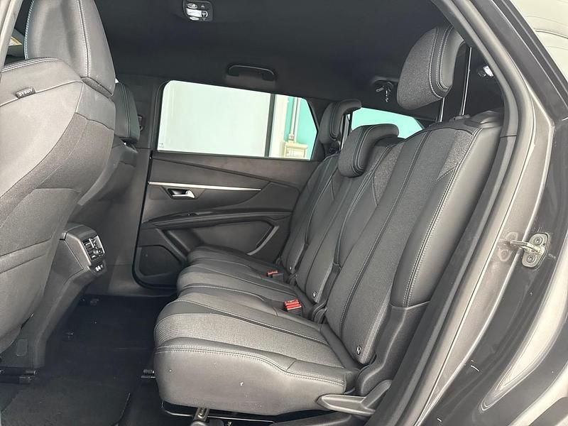 Gebraucht Peugeot 5008 Allure 130 PS (95 kW) 2024 Grau SUV