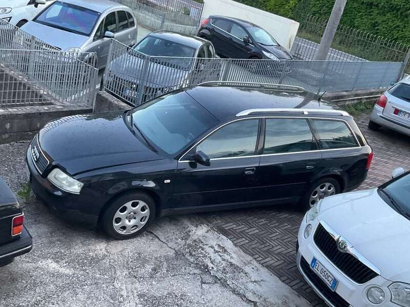 Nero Usata 2002 Audi A6 Ambiente Station wagon | 3000 € (Super prezzo) - Immagine 1/1