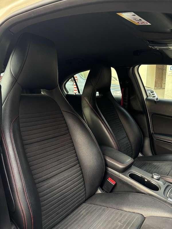 Usata Mercedes A180 Premium 109 CV (80 kW) 2016 Berlina