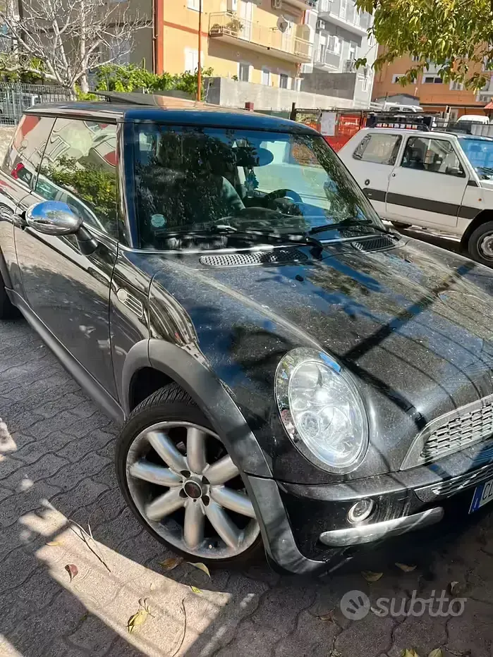 Begagnad Mini One D 75 HK (55 kW) 2004 Svart Halvkombi