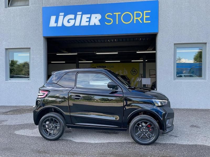 Nuova Ligier JS50 2025 Nero Utilitaria