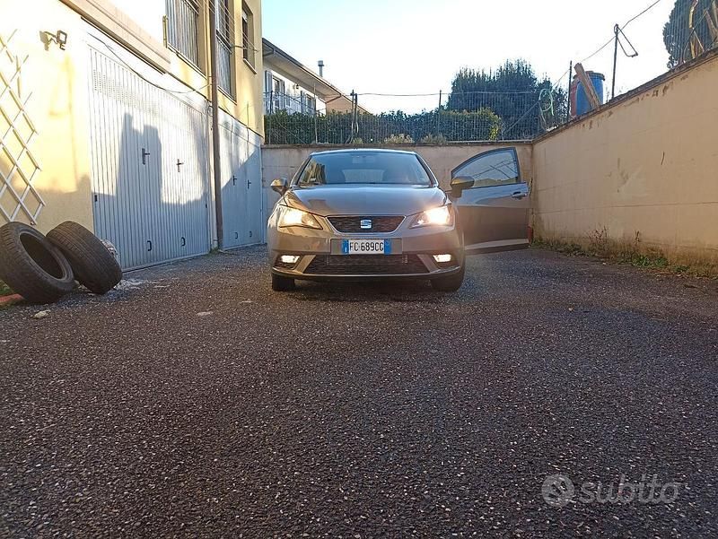 Usata Seat Ibiza 75 CV (55 kW) 2016 Marrone Utilitaria