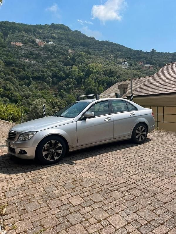 Usata Mercedes C220 170 CV (125 kW) 2007 Grigio Berlina