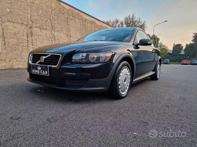 Usata Volvo C30 Summum 136 CV (100 kW) 2008 Nero Utilitaria