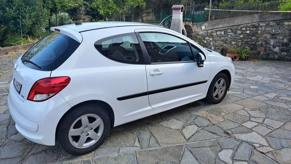 Usata Peugeot 207 Sport 90 CV (66 kW) 2009 Berlina
