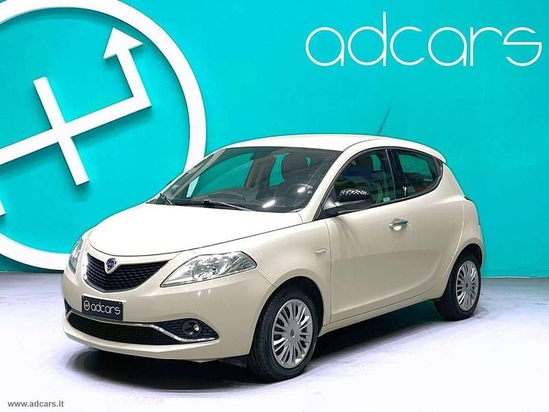 Beige Usata 2018 Lancia Ypsilon Gold Due volumi | 8200 € (Ottimo prezzo) - Immagine 1/4