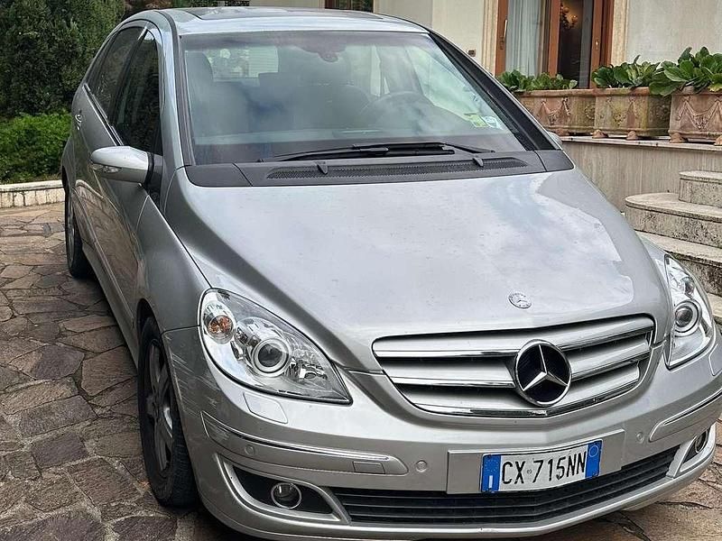 Usata Mercedes B200 193 CV (141 kW) 2005 Monovolume