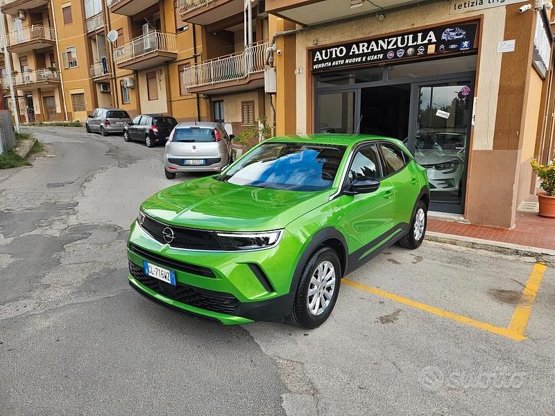 Usata Opel Mokka 100 CV (73 kW) 2022 Verde SUV