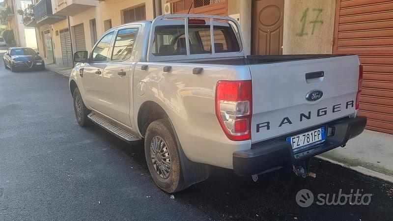 Usata Ford Ranger Limited 170 CV (125 kW) 2019 Argento Pick-up