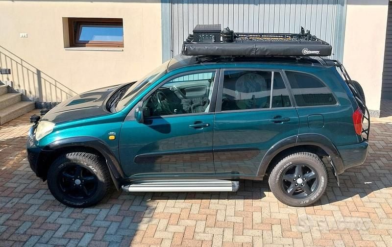 Usata Toyota RAV4 116 CV (85 kW) 2003 SUV