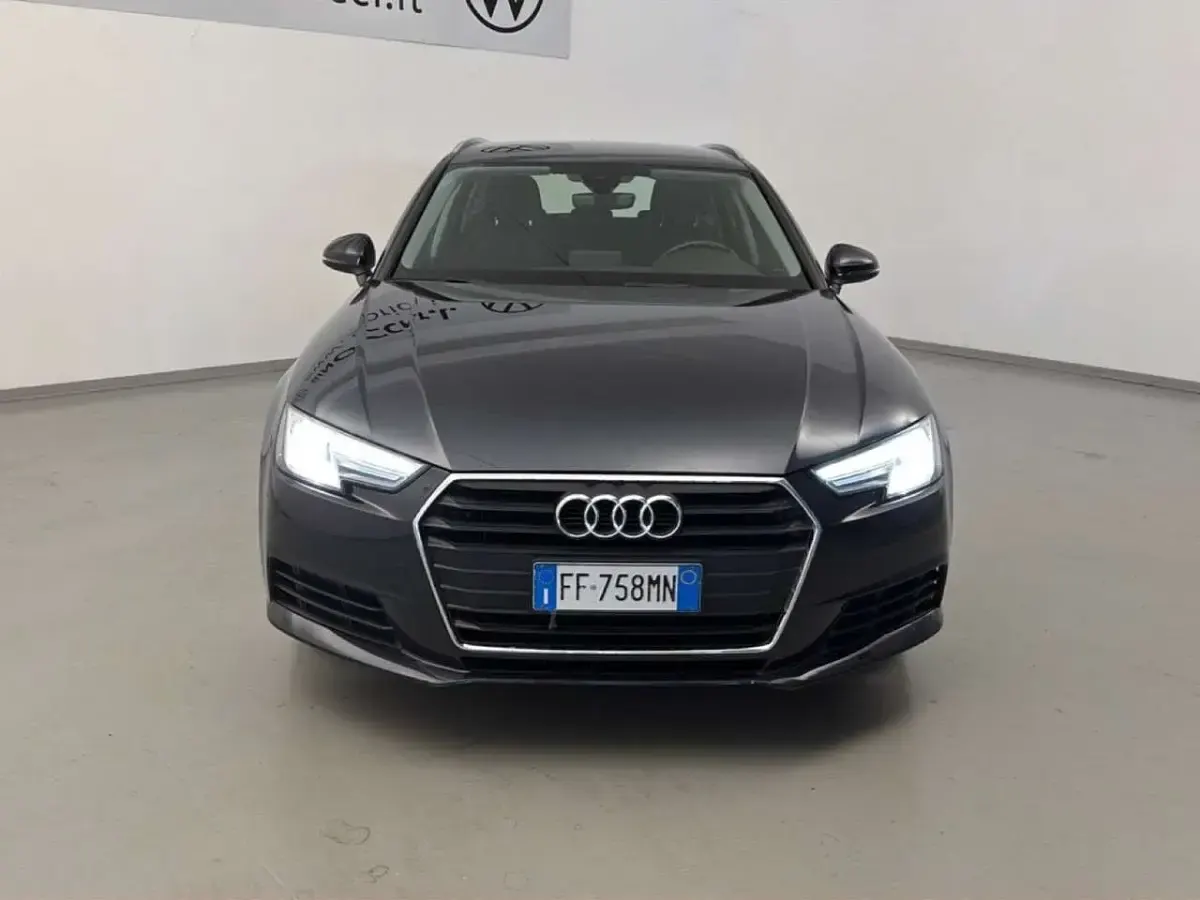 Usata Audi A4 150 CV (110 kW) 2016 Blu/azzurro Station wagon