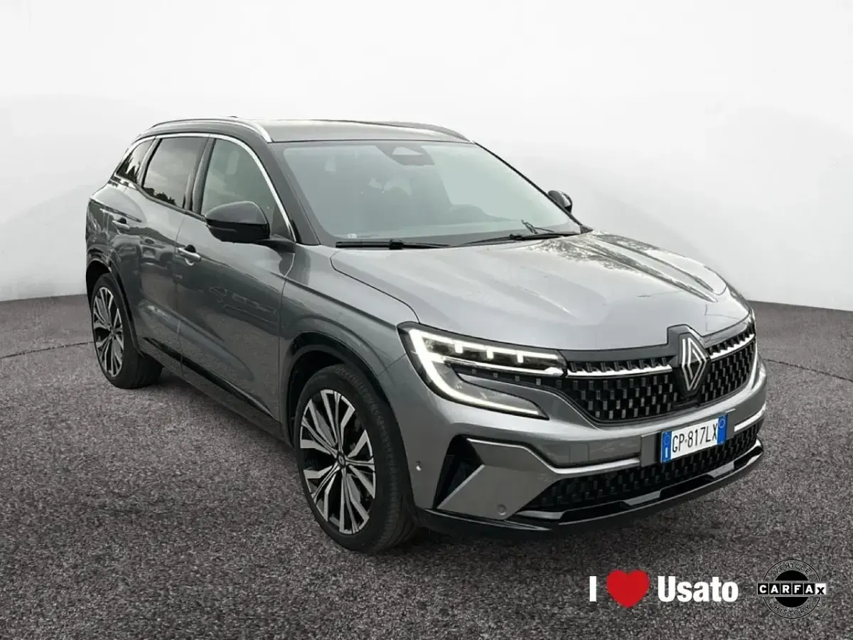 Usata Renault Clio Iconic 200 CV (147 kW) 2023 Grigio Utilitaria