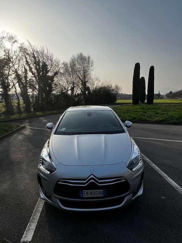 Usata Citroën DS5 Business Class 163 CV (119 kW) 2012 Argento Utilitaria