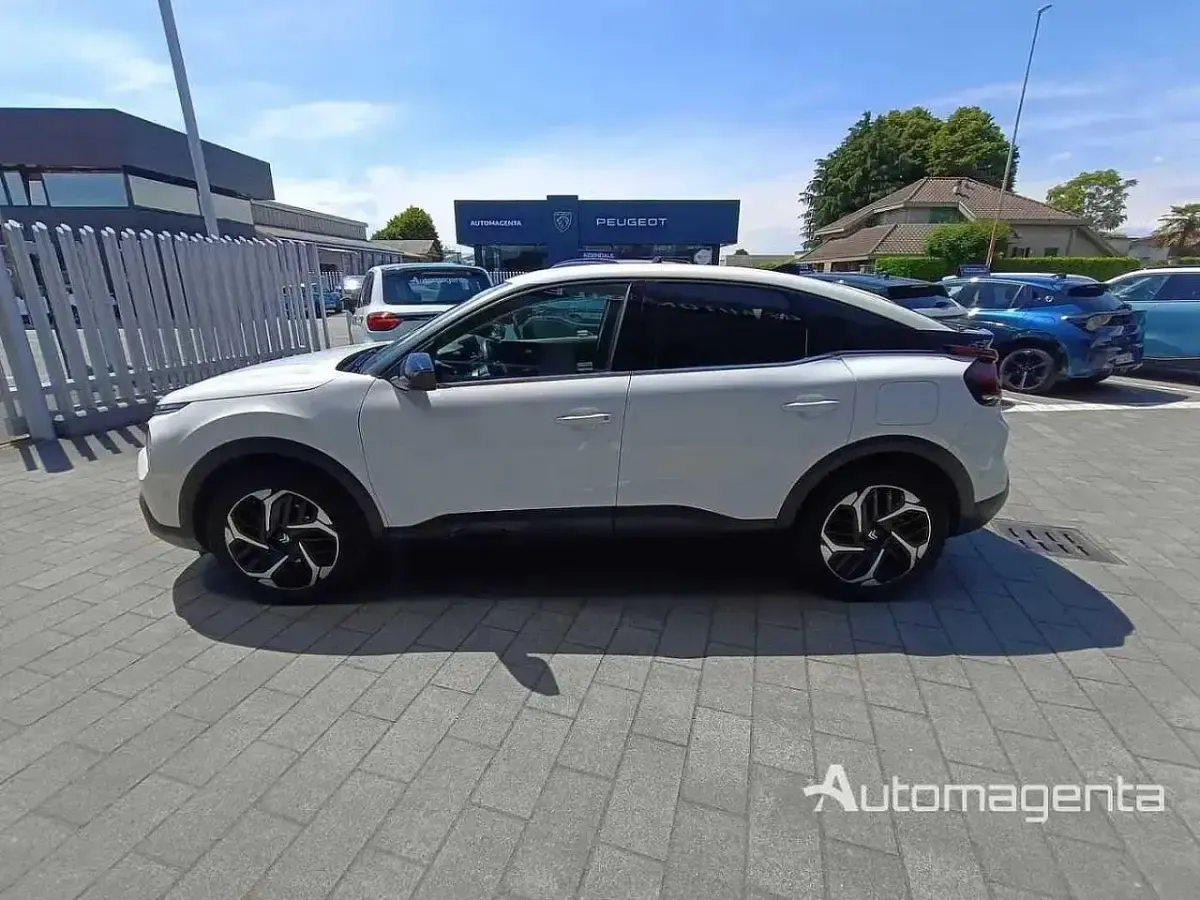 Usata Citroën C4 Shine 131 CV (96 kW) 2023 Bianco SUV