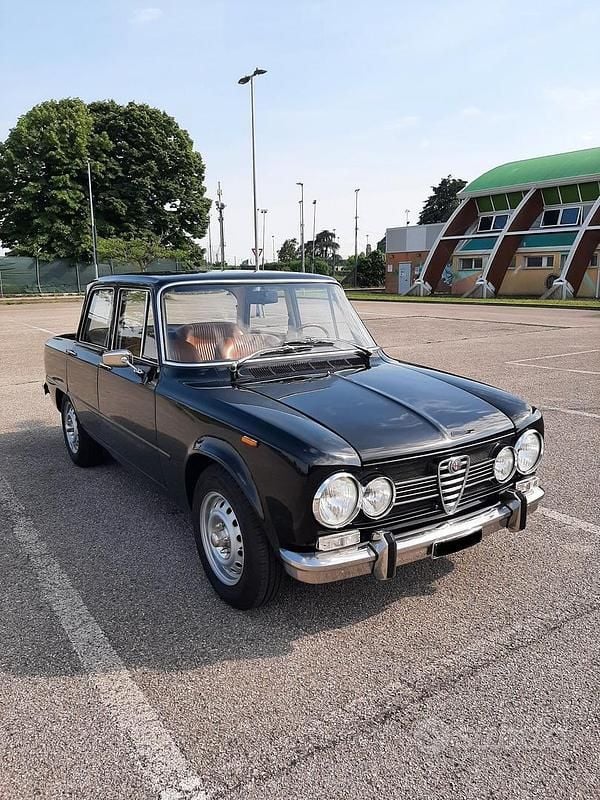 Usata Alfa Romeo Giulia Super 82 CV (60 kW) 1970 Nero Berlina