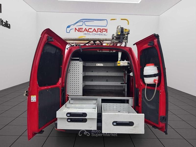 Usata VW Caddy 122 CV (89 kW) 2016 Rosso pastello Monovolume