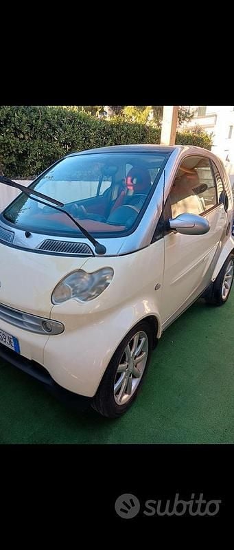 Usata 2005 Smart ForTwo Coupé Due volumi | 4300 € (Buon prezzo) - Immagine 1/3