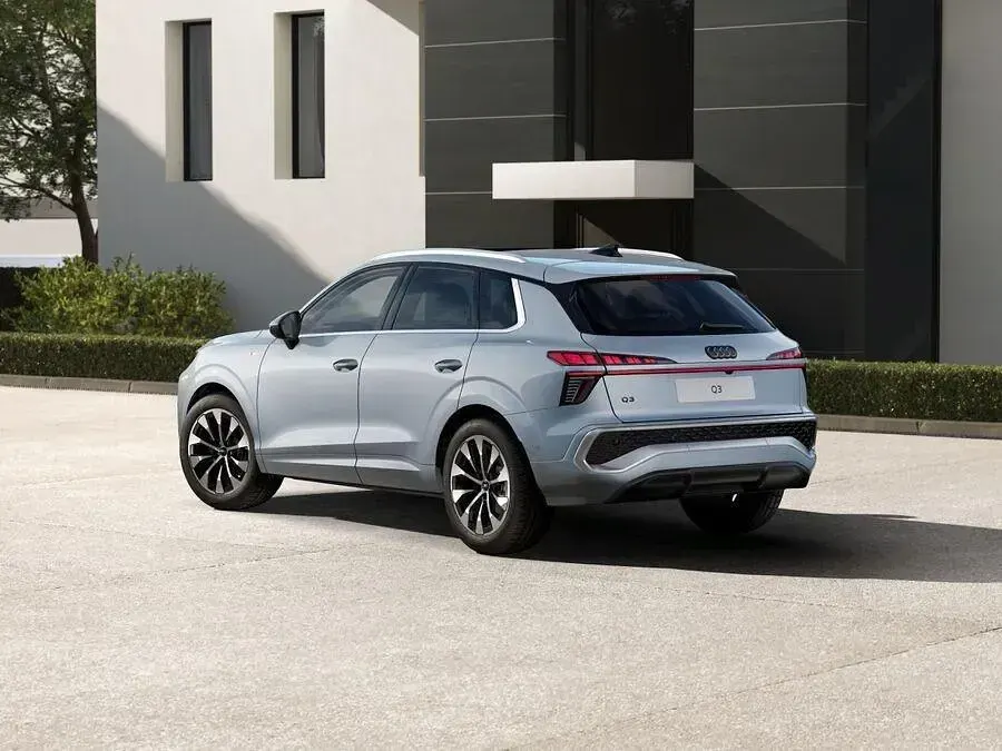 Nuova Audi Q3 Business 150 CV (110 kW) 2026 Grigio SUV