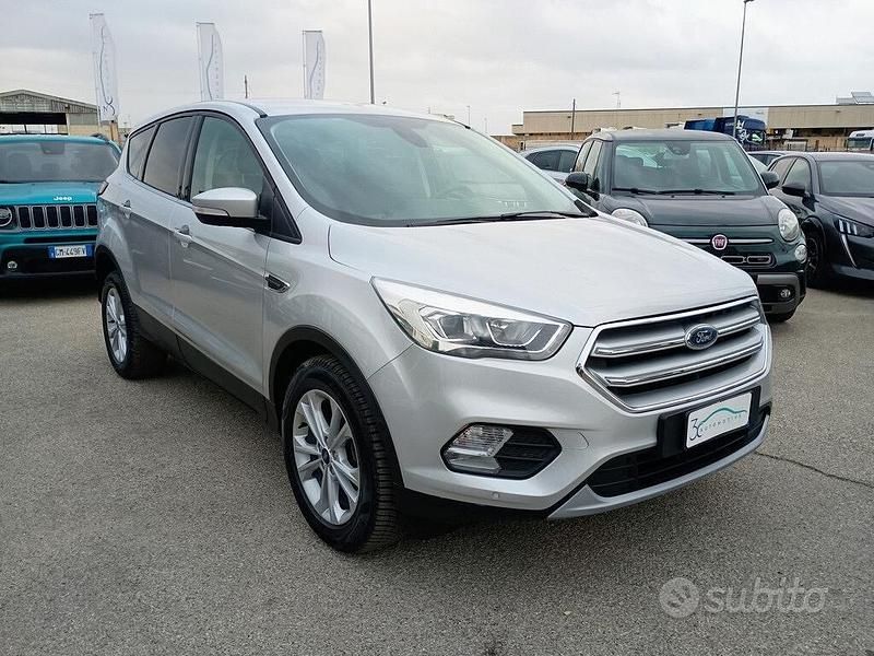 Usata Ford Kuga S 120 CV (88 kW) 2019 Grigio SUV