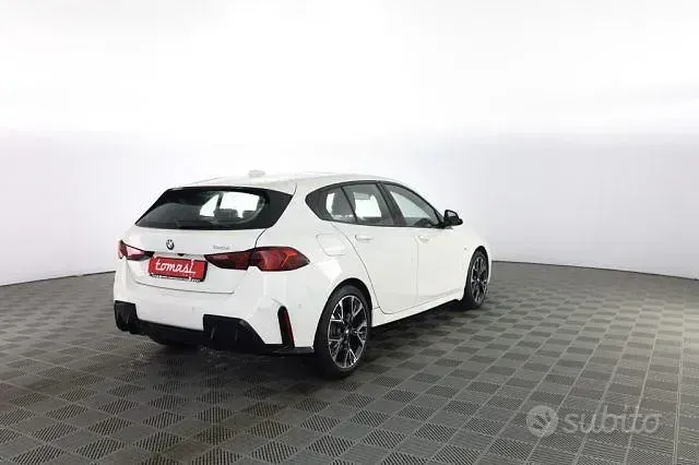 Usata BMW 120 M Sport 163 CV (119 kW) 2025 Alpine white Utilitaria