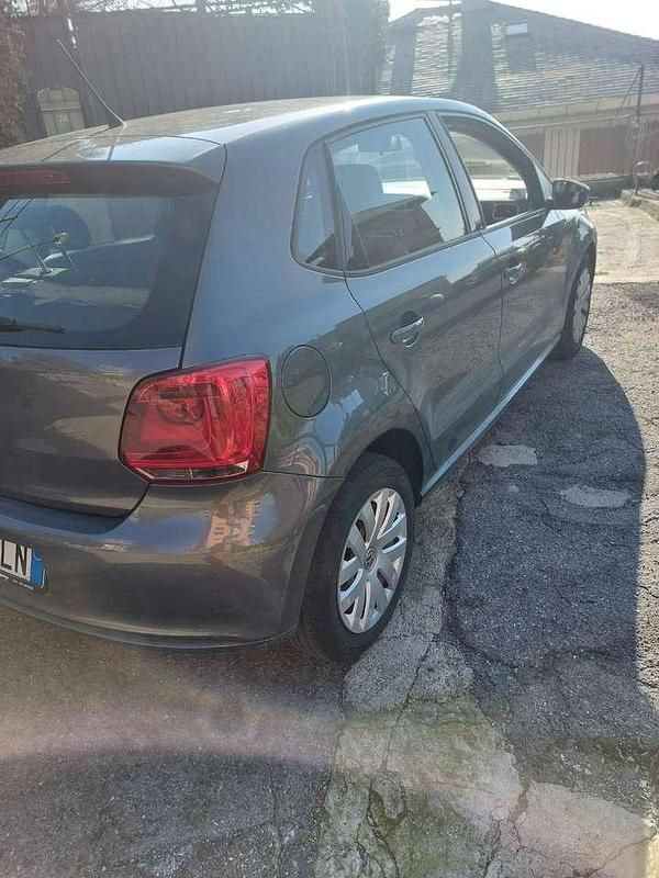 Usata VW Polo Comfortline 75 CV (55 kW) 2013 Grigio Utilitaria