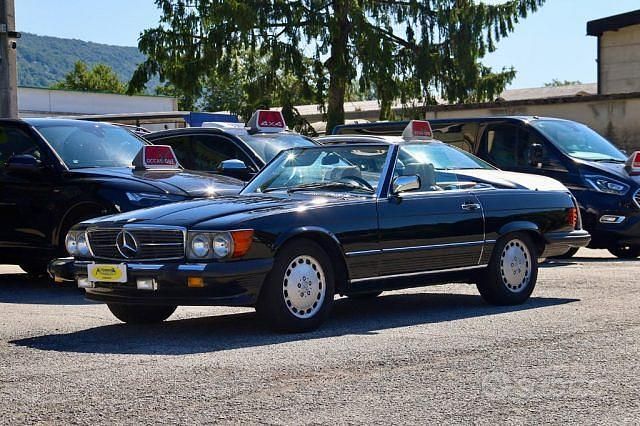 Blu scuro Usata 1986 Mercedes 560 Cabrio | 30.000 € - Immagine 1/4