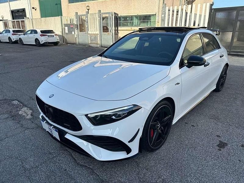 Bianco Usata 2024 Mercedes A35 AMG Premium Tre volumi | 49.900 € (Buon prezzo) - Immagine 1/4