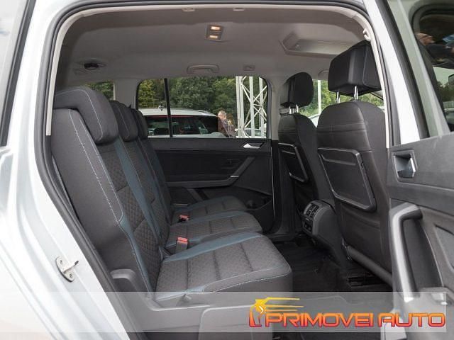 Usata VW Touran Business 150 CV (110 kW) 2019 Argento Monovolume