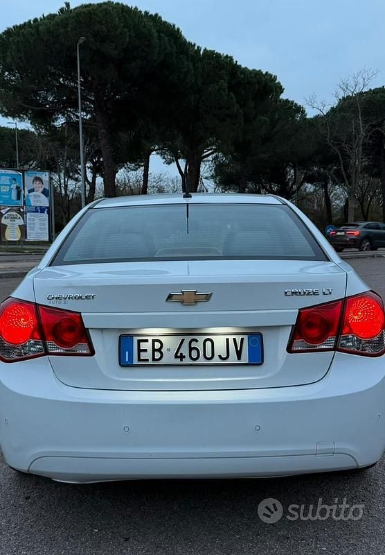Usata Chevrolet Cruze LT 150 CV (110 kW) 2010 Bianco Berlina