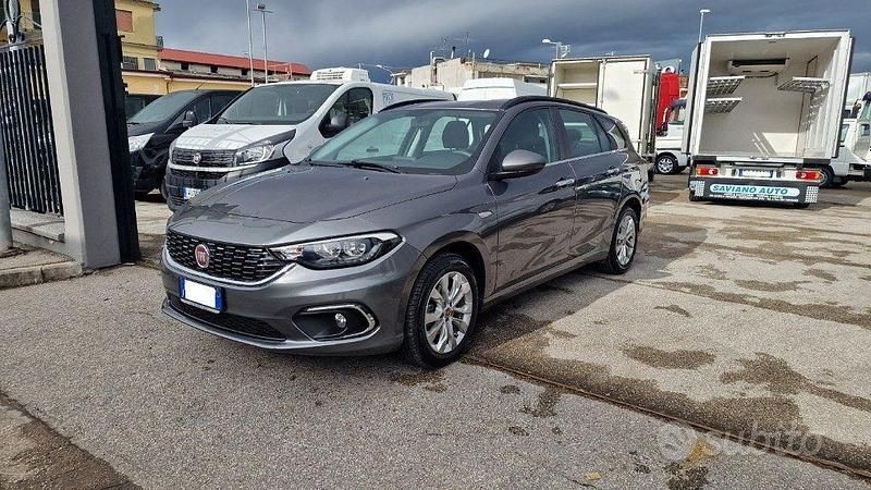 Usata Fiat Tipo Lounge 120 CV (88 kW) 2019 Grigio scuro metallizzato Station wagon
