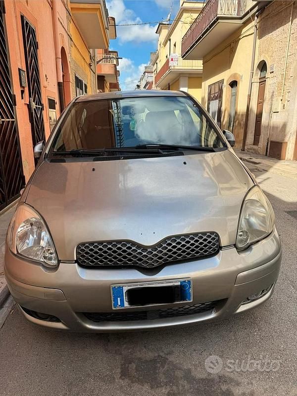 Usata Toyota Yaris 2005 Berlina