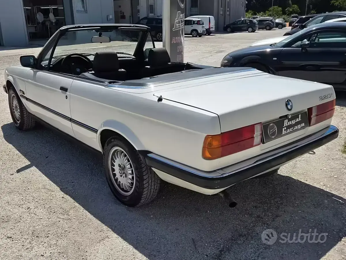 Usata BMW 320 Cabriolet 126 CV (92 kW) 1987 Bianco Cabrio