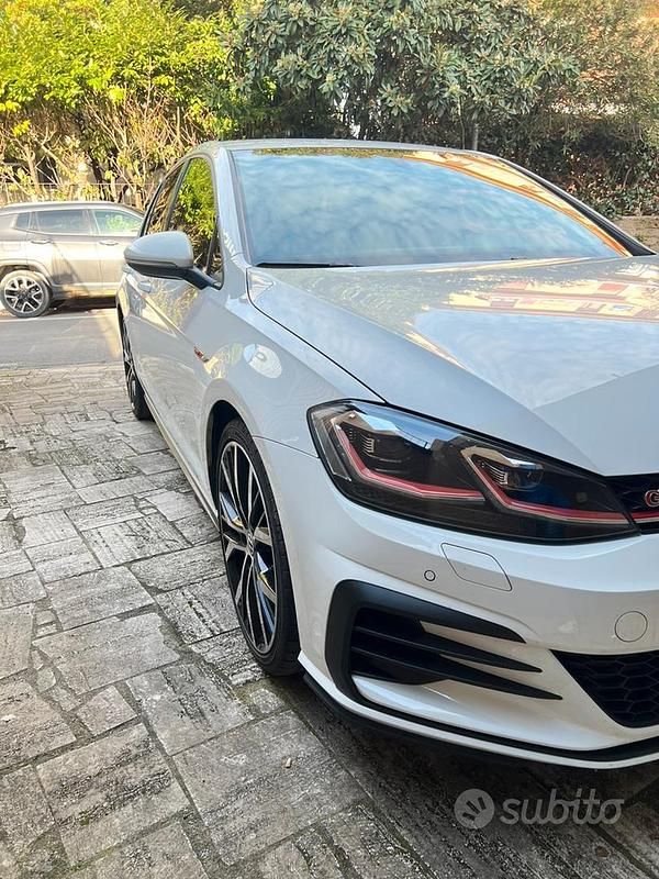 Usata VW Golf VIII GTI 245 CV (180 kW) 2020 Bianco Berlina