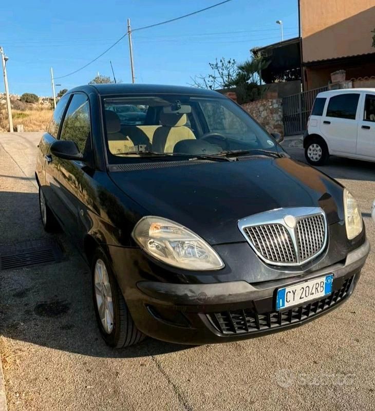 Usata Lancia Ypsilon 2000 Nero Utilitaria